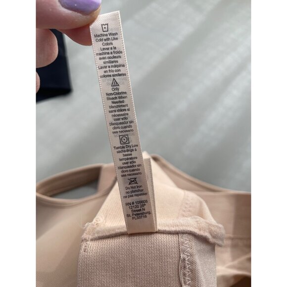 Rhonda Shear 2Pk Molded Cup Bra with Wrap Back Size 1X Black Beige Lounge 647.10 - Picture 7 of 10